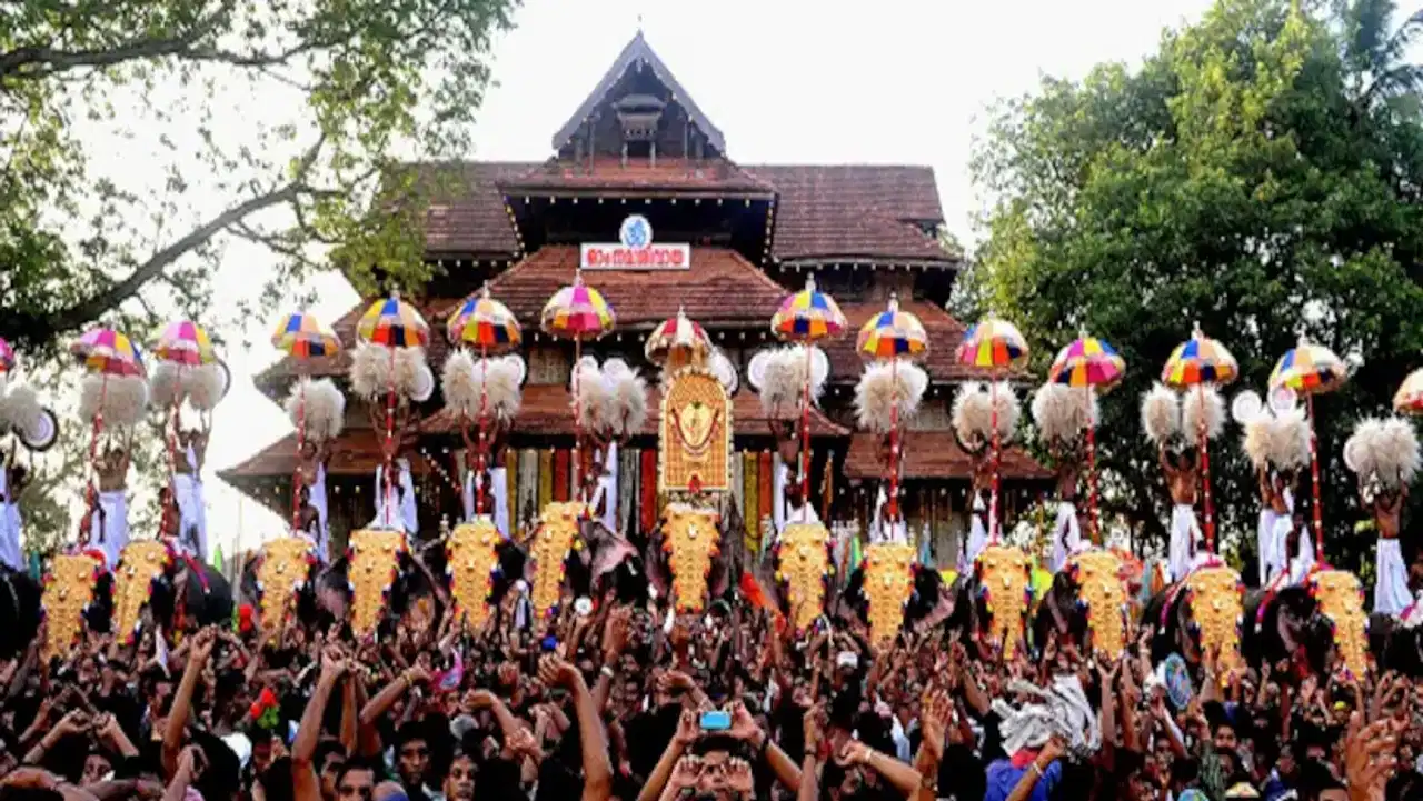 പൂര ലഹരിയിലേക്ക് തൃശ്ശൂര്‍