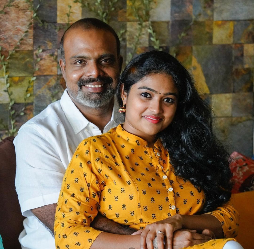 2020ലാണ് ഇരുവരും വിവാഹിതരാകുന്നത്. ചെമ്പൻ നിർമിച്ച ഭീമൻ്റെ വഴി  എന്ന സിനിമയിൽ മറിയം ചെറിയ വേഷം അഭിനയിച്ചിരുന്നു