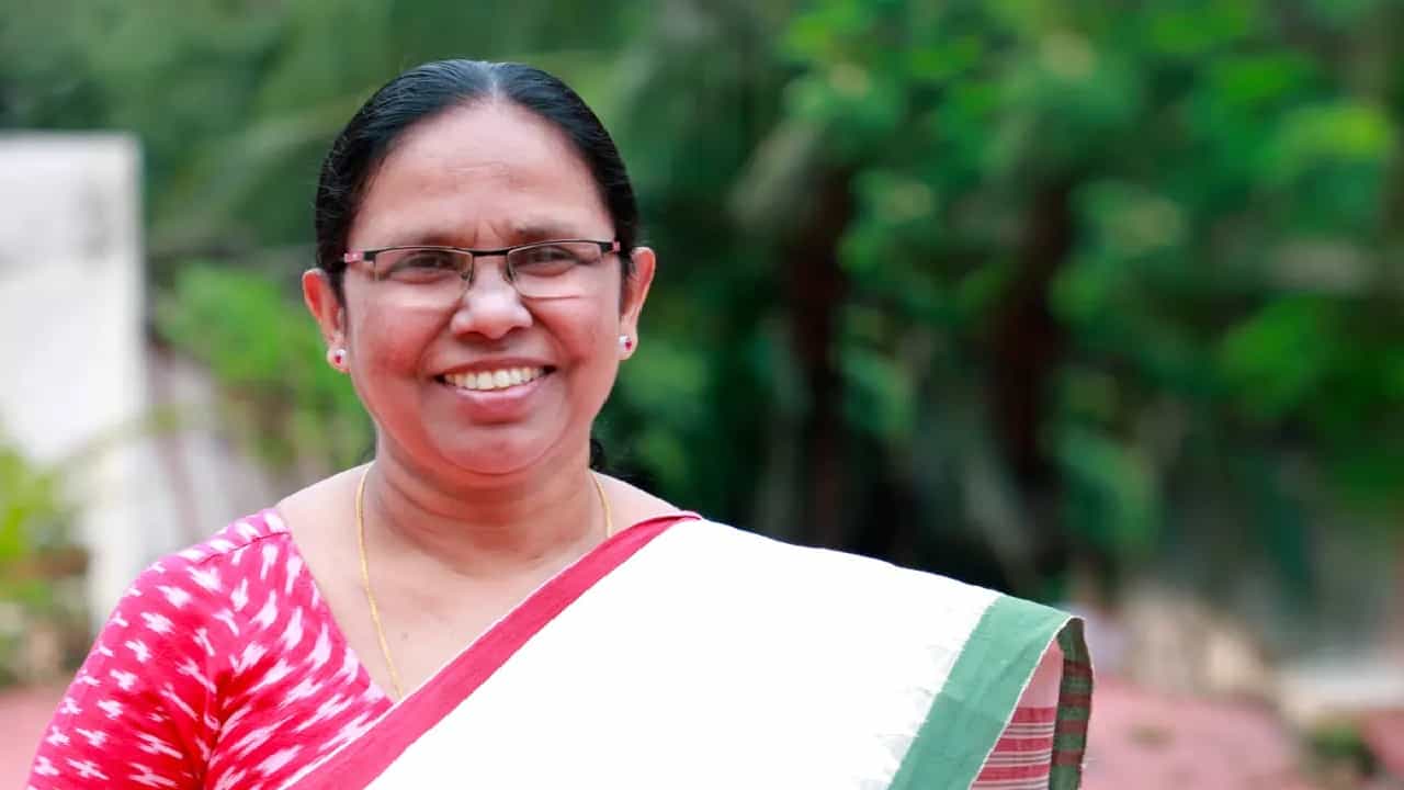 ഞാനൊന്നും മാറ്റിപ്പറഞ്ഞിട്ടില്ല; വിലകുറഞ്ഞ പണിയൊന്നും എടുക്കേണ്ട കാര്യമില്ല എനിക്ക്: കെ കെ ശൈലജ ഞാനൊന്നും മാറ്റിപ്പറഞ്ഞിട്ടില്ല; വിലകുറഞ്ഞ പണിയൊന്നും എടുക്കേണ്ട കാര്യമില്ല എനിക്ക്: കെ കെ ശൈലജ