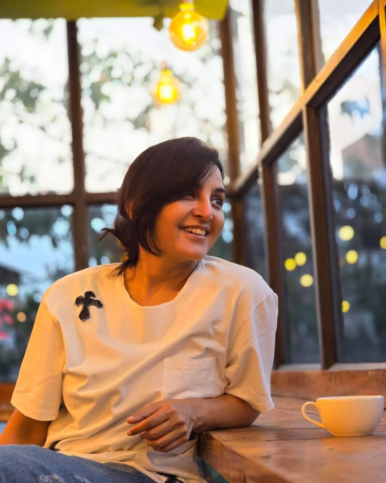 ദിലീപുമായി വിവാഹബന്ധം വേർപ്പെടുത്തിയതിന് ശേഷം 2014ൽ മഞ്ജു മലയാള സിനിമയിലേക്ക് തിരികെ എത്തുകയും ചെയ്തു.