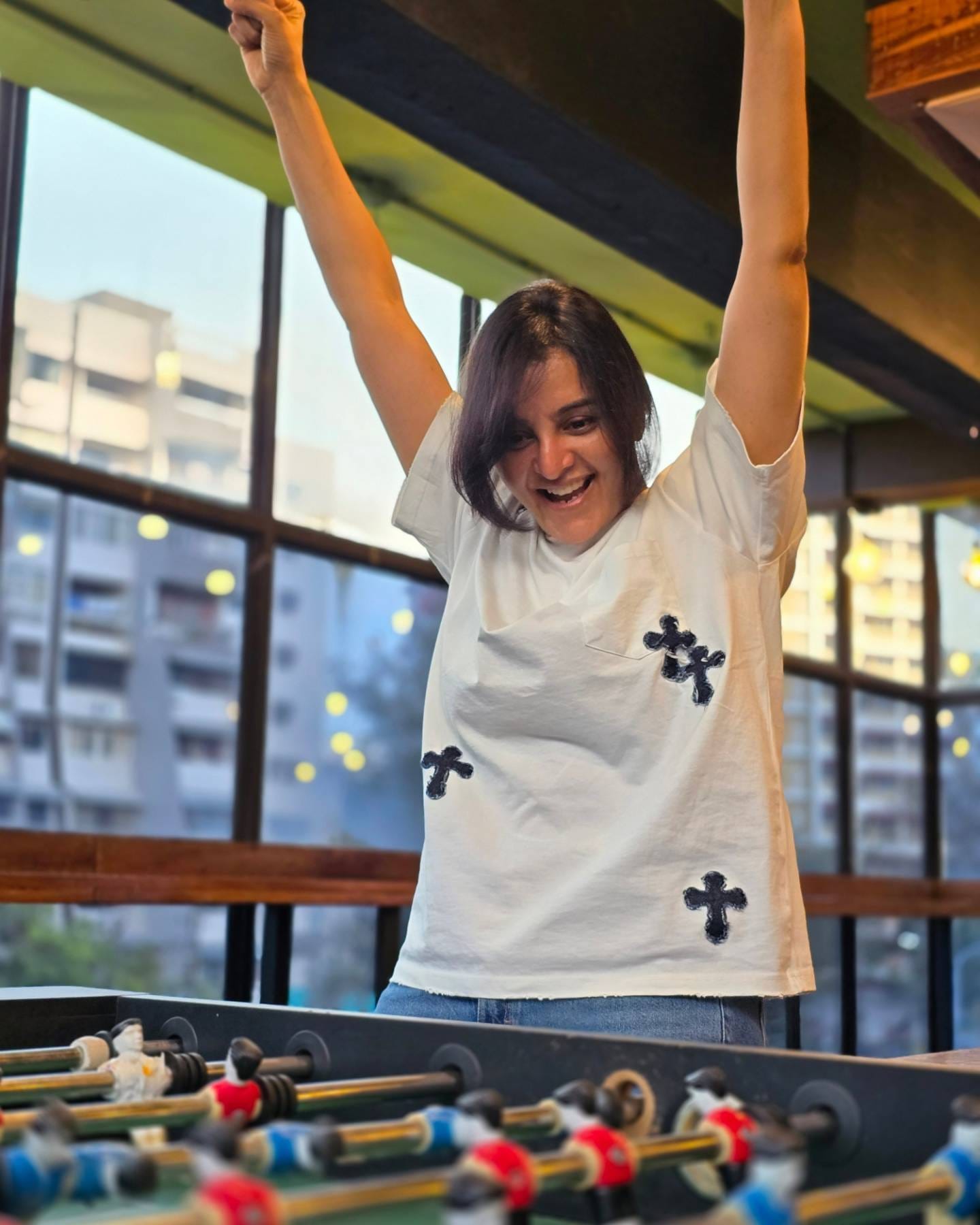 റോഷൻ ആൻഡ്രൂസ് ചിത്രം ഹൗ ഓൾഡ് ആർ യു എന്ന സിനമയിലൂടെയാണ് സിനിമ ലോകത്തേക്കുള്ള മഞ്ജുവിൻ്റെ രണ്ടാം വരവ്