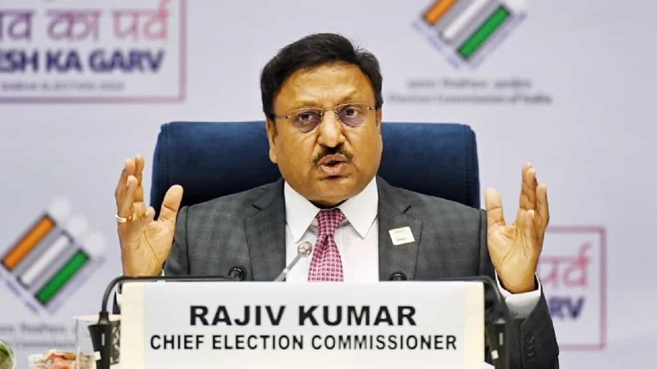 മോദിയുടെ വിദ്വേഷ പ്രസംഗം; വീഡിയോ ഹാജരാക്കാന് നിര്ദേശിച്ച് തെരഞ്ഞെടുപ്പ് കമ്മീഷന് മോദിയുടെ വിദ്വേഷ പ്രസംഗം; വീഡിയോ ഹാജരാക്കാന് നിര്ദേശിച്ച് തെരഞ്ഞെടുപ്പ് കമ്മീഷന്