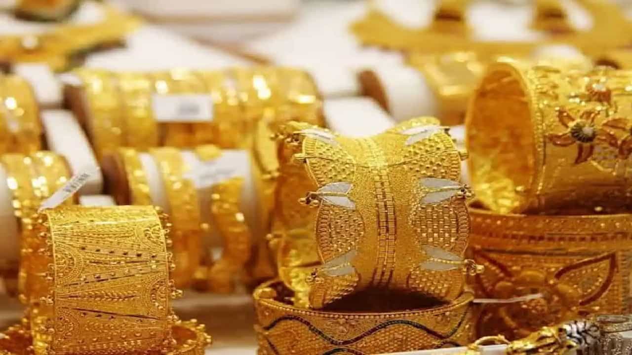 വിലയിടിഞ്ഞ് സ്വര്‍ണം; വിവാഹ പാര്‍ട്ടികള്‍ക്ക് ആശ്വാസം