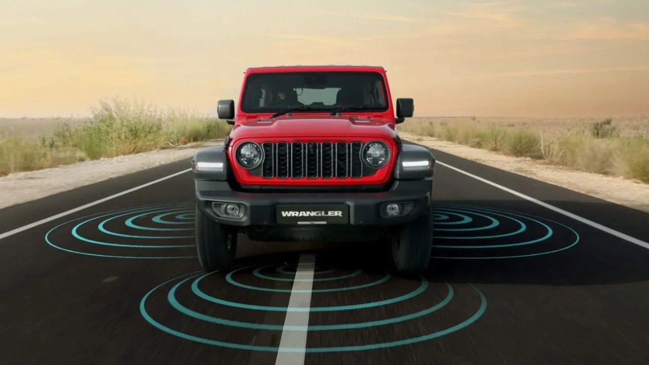 67.65 രൂപ മുതലാണ് ജീപ്പ് റാംഗ്ലർ അൺലിമിറ്റഡ് മോഡലിൻ്റെ വില. അതേസമയം ജീപ്പ് റാംഗ്ലർ റൂബിക്കോൺ മോഡലിൻ്റെ വില 71.65 ലക്ഷം രൂപ മുതലാണ്.