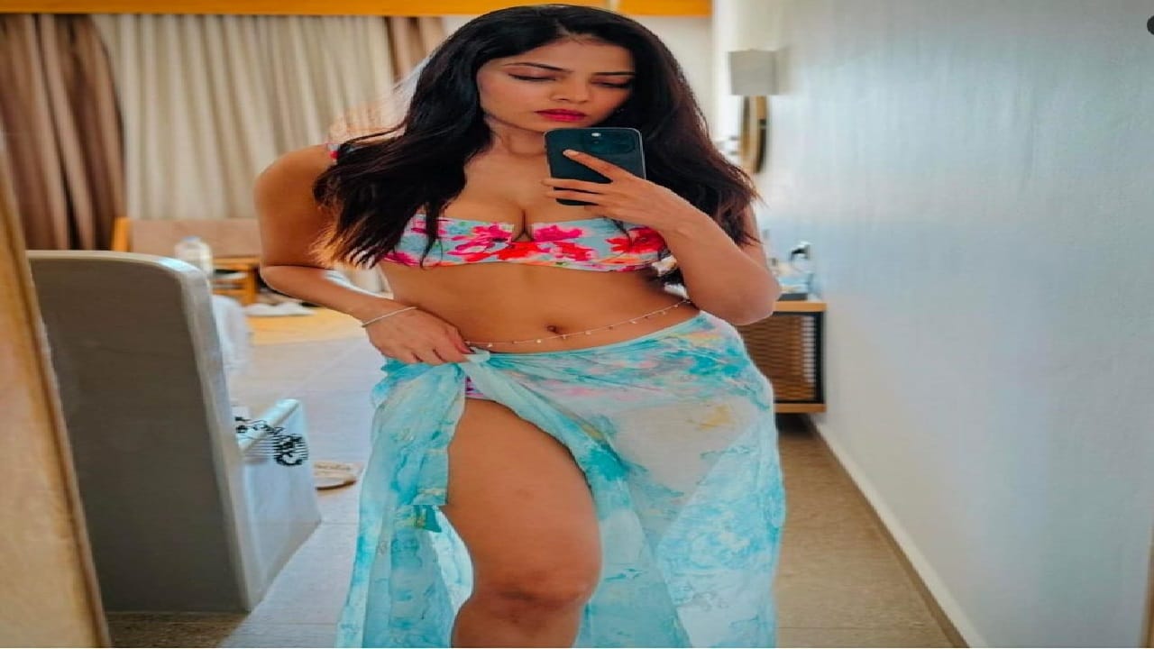 തന്റെ ഇന്സ്റ്റഗ്രാം അക്കൗണ്ടിലൂടെയാണ് താരം ചിത്രങ്ങള് പങ്കിട്ടത്.