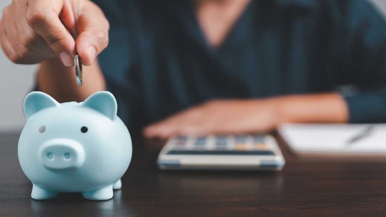 18നും 70നും ഇടയില്‍ പ്രായമുള്ള ആര്‍ക്കും എന്‍പിഎസ് അക്കൗണ്ട് തുറക്കാം.