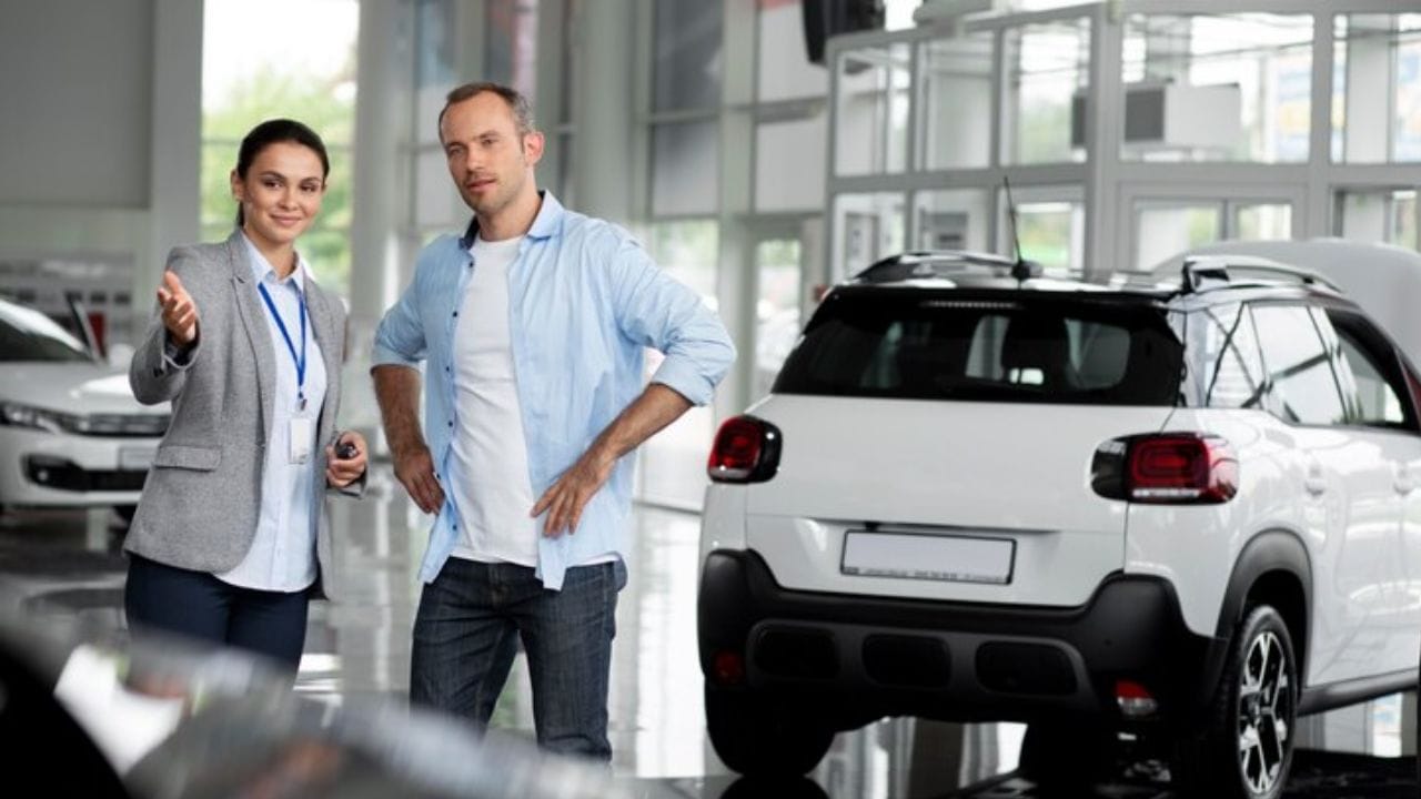 വാഹനത്തിൻറെ രജിസ്ട്രേഷൻ പരിശോധിക്കണം. എഞ്ചിൻ നമ്പർ. ചേസിസ് നമ്പർ എന്നിവ പരിശോധിക്കണം വ്യാജമല്ലെന്ന് ഉറപ്പാക്കണം