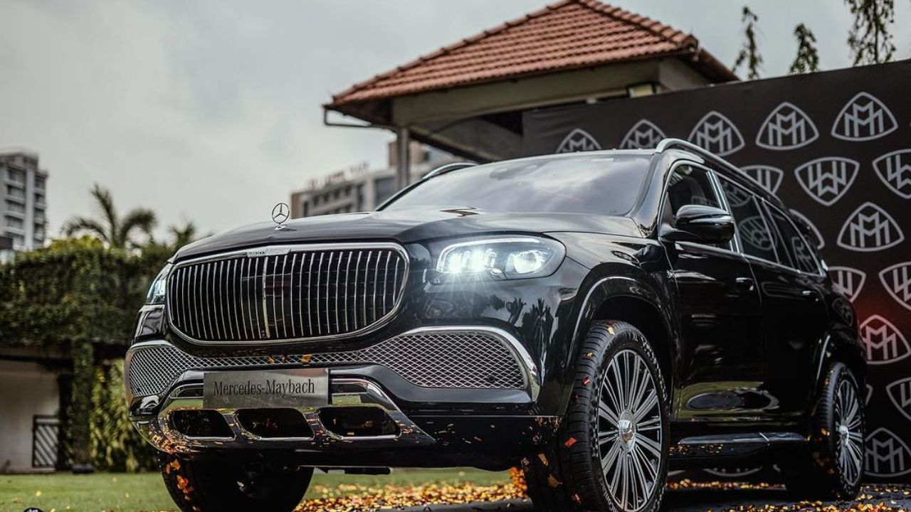 3892 സിസി പെട്രോൾ എഞ്ചിനിൽ 542 bhp പവറും 730 Nm ടോർക്കുമുള്ള വാഹനത്തിന് ലഭിക്കുന്ന മൈലേജ് 8.5 കി.മീ ആണ്. നിലവിൽ  ഓട്ടോമാറ്റിക് ട്രാന്‍സ്മിഷൻ മോഡിലാണ് വണ്ടി എത്തുന്നത്‌
