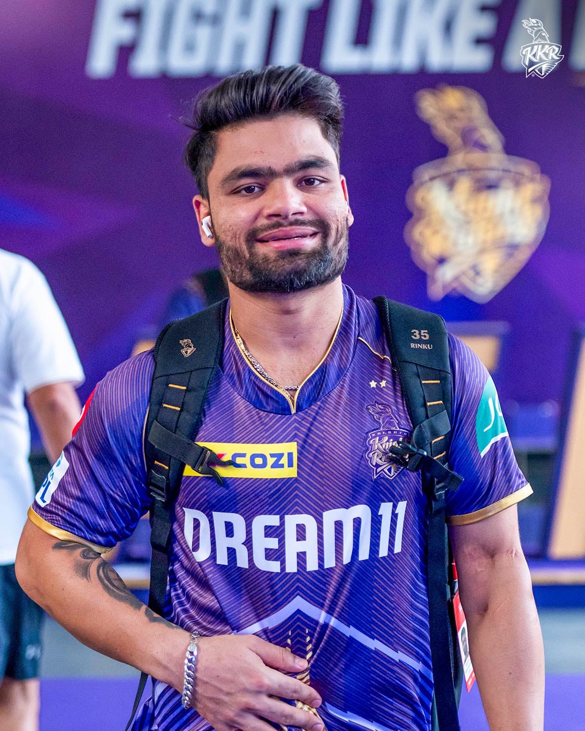 കൊൽക്കത്ത നൈറ്റ റൈഡേഴ്സിൻ്റെ റിങ്കു സിങ്ങും സബ് താരമായിട്ടാണ് ബിസിസിഐ പരിഗണിച്ചിരിക്കുന്നത്