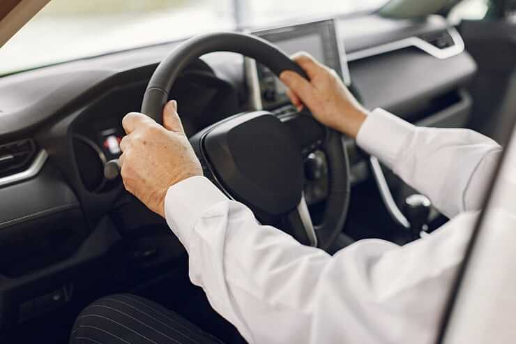 Driving school vehicles: ഡ്രൈവിങ് സ്‌കൂള്‍ വാഹനങ്ങള്‍ ഇനി ഒറ്റനോട്ടത്തിൽ തിരിച്ചറിയാം; ഒക്ടോബര്‍ ഒന്നുമുതല്‍ പുതിയ മാറ്റം