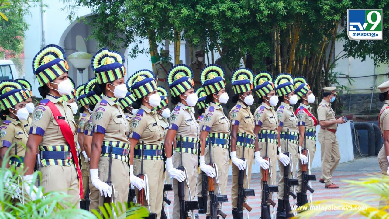 Kerala Police Retirement: ഞെട്ടിക്കും കണക്ക്; പോലീസിൽ ഇനിയുള്ളത് 10-ൽ താഴെ വനിത ഇൻസ്പെക്ടർമാർ