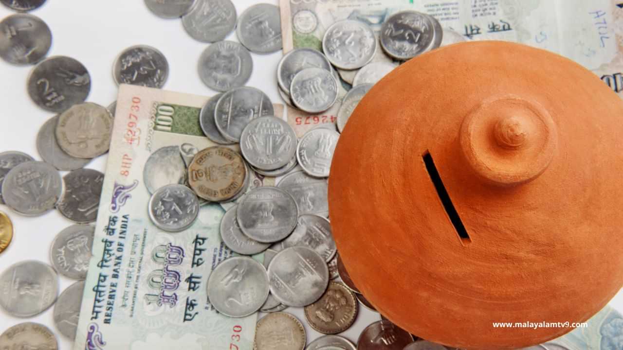 Post Office Special Scheme: പോസ്റ്റ് ഓഫീസ് സ്പെഷ്യൽ സ്കീം: രണ്ട് ലക്ഷം രൂപ നിക്ഷേപിച്ചാൽ സ്ത്രീകൾക്ക് 30000 രൂപയുടെ ആനുകൂല്യം ലഭിക്കും, എങ്ങനെയെന്ന് അറിയാമോ? Post Office Special Scheme: പോസ്റ്റ് ഓഫീസ് സ്പെഷ്യൽ സ്കീം: രണ്ട് ലക്ഷം രൂപ നിക്ഷേപിച്ചാൽ സ്ത്രീകൾക്ക് 30000 രൂപയുടെ ആനുകൂല്യം ലഭിക്കും, എങ്ങനെയെന്ന് അറിയാമോ?