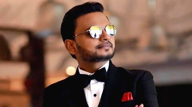 അടുത്തിടെയാണ് അൽ-ഫറാബി ഖസാക്ക് നാഷണൽ യൂണിവേഴ്സിറ്റിയിൽ നിന്ന് ഗ്ലോബൽ ബിസിനസ് മാനേജ്മെൻ്റിൽ ഡോക്ടറേറ്റ് നേടിയത്.
