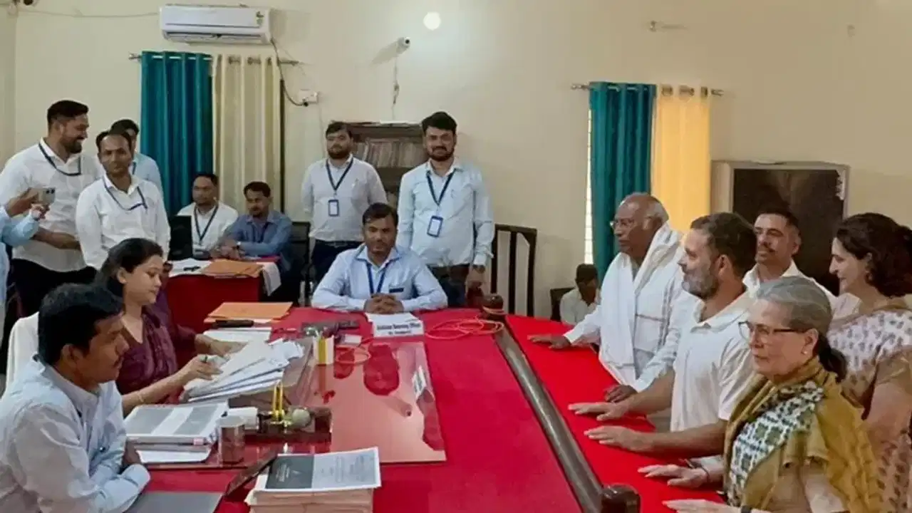 Rahul Gandhi files nomination from Raebareli; രാഹുൽ ഗാന്ധി റായ്ബറേലിയിൽ നാമനിർദേശ പത്രിക സമർപ്പിച്ചു Rahul Gandhi files nomination from Raebareli; രാഹുൽ ഗാന്ധി റായ്ബറേലിയിൽ നാമനിർദേശ പത്രിക സമർപ്പിച്ചു