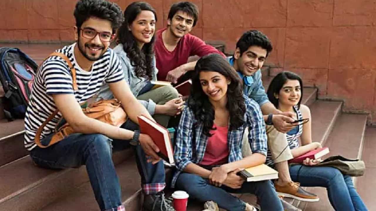 Plus One Seat: പ്ലസ് വൺ സീറ്റ് ക്ഷാമം; സമരം പ്രഖ്യാപിച്ച് എസ് എഫ് ഐ Plus One Seat: പ്ലസ് വൺ സീറ്റ് ക്ഷാമം; സമരം പ്രഖ്യാപിച്ച് എസ് എഫ് ഐ
