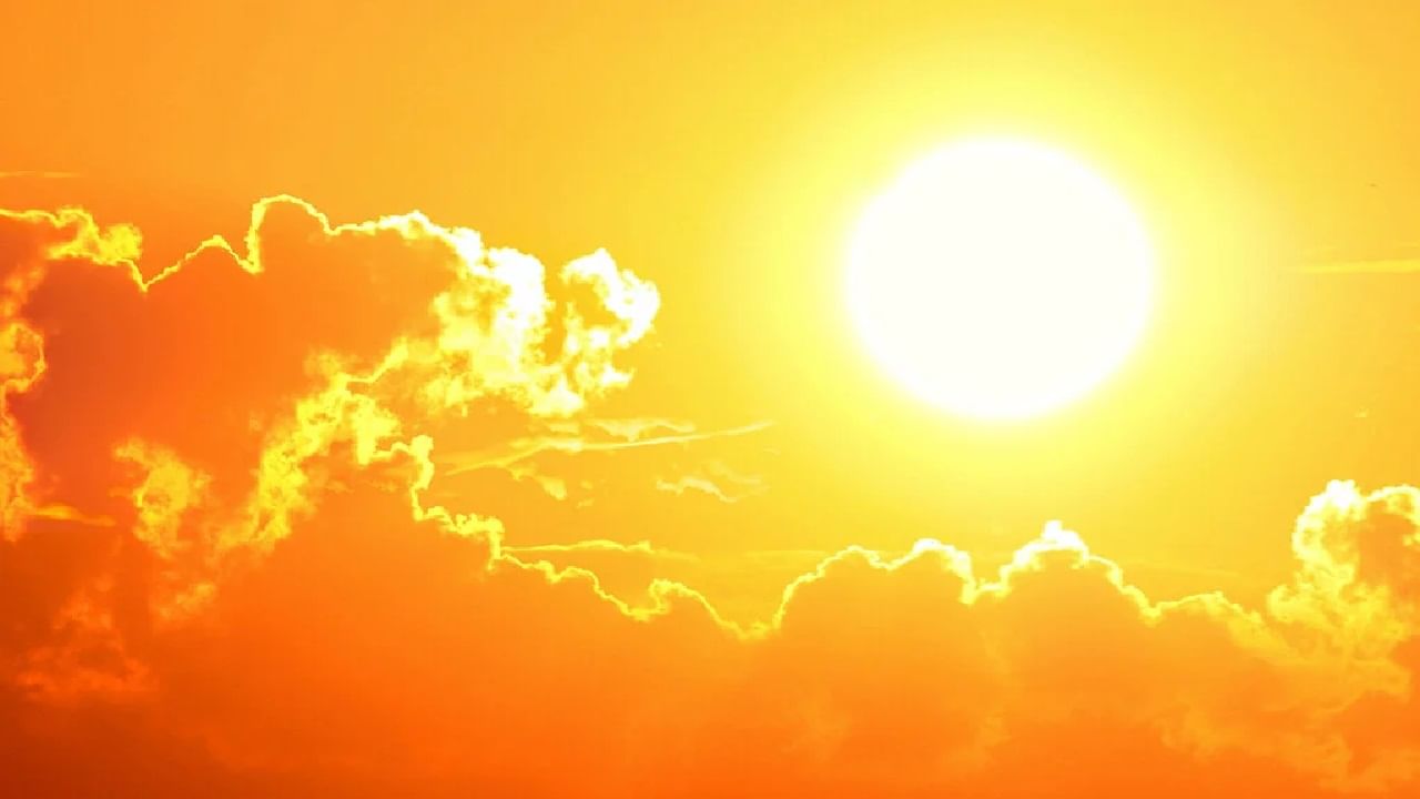 വെയില്‍- ദിവസവും ഒരുപാട് സമയം വെയില്‍ കൊള്ളുന്നതും ചര്‍മ്മത്തിന് നല്ലതല്ല. എളുപ്പത്തില്‍ പ്രായകൂടുതല്‍ തോന്നാന്‍ ഇത് വഴിവെക്കും.