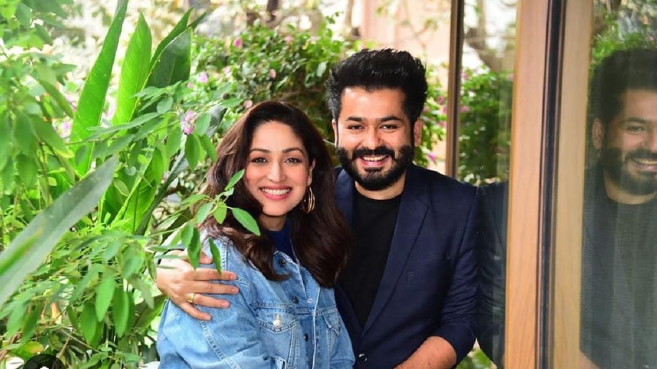 2021 ജൂണ്‍ നാലിനായിരുന്നു യാമി ഗൗതം ആദിത്യ ധര്‍ എന്നിവരുടെ വിവാഹം. സിനിമ പ്രൊഡ്യൂസര്‍ കൂടിയാണ് ആദിത്യ.
