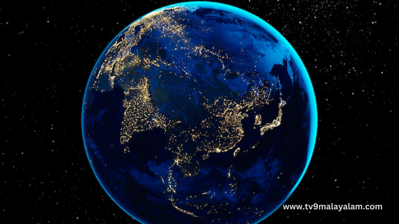 ഭൂമിയുടെ കാന്തിക വലയം, വെള്ളത്താൽ ചുറ്റപ്പെട്ട പുറന്തോടിൽ സൃഷ്ടിക്കുന്ന ചലനങ്ങളും പാറകൾ നിറഞ്ഞ ഭൂവൽക്കത്തിലെ ആഴമേറിയ പ്രദേശങ്ങളിൽ ചെലുത്തുന്ന ഗുരുത്വാകർഷണവുമാണ് ഇപ്പോഴത്തെ ഭൂമിയുടെ അകക്കാമ്പിൻറെ മെല്ലെപ്പോക്കിന് കാരണമെന്നാണ് ​ഗവേഷകരിൽ ഒരാളായ ഡോ. വിദേലും സംഘവും വ്യക്തമാക്കുന്നത്. 