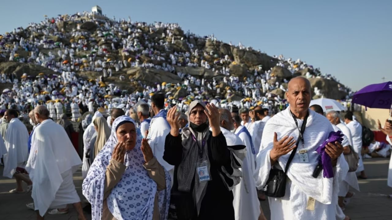 Hajj Starts Friday : ഹജ്ജ് കർമ്മങ്ങൾ വെള്ളിയാഴ്ച ആരംഭിക്കും; നാളെ രാത്രിയോടെ തീർത്ഥാടകർ മിനായിലേക്ക് Hajj Starts Friday : ഹജ്ജ് കർമ്മങ്ങൾ വെള്ളിയാഴ്ച ആരംഭിക്കും; നാളെ രാത്രിയോടെ തീർത്ഥാടകർ മിനായിലേക്ക്