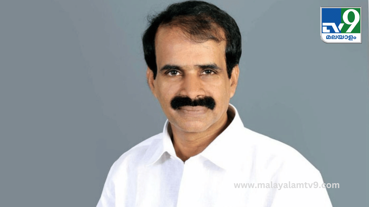 മൂന്നാം നരേന്ദ്ര മോദി സർക്കാരിൽ സുരേഷ് ഗോപിക്ക് പുറമെ ജോർജ് കുരന്യും മന്ത്രിയാകുമെന്ന വാർത്തയാണ് ഇപ്പോൾ കേരളത്തിൽ ചർച്ചയായിരിക്കുന്നത്. അപ്രതീക്ഷിതമായിട്ടാണ് ജോർജ് കുര്യന്റെ പേര് കേന്ദ്ര മന്ത്രിമാരുടെ പട്ടികയിൽ ഇടം പിടിക്കുന്നത്. 
