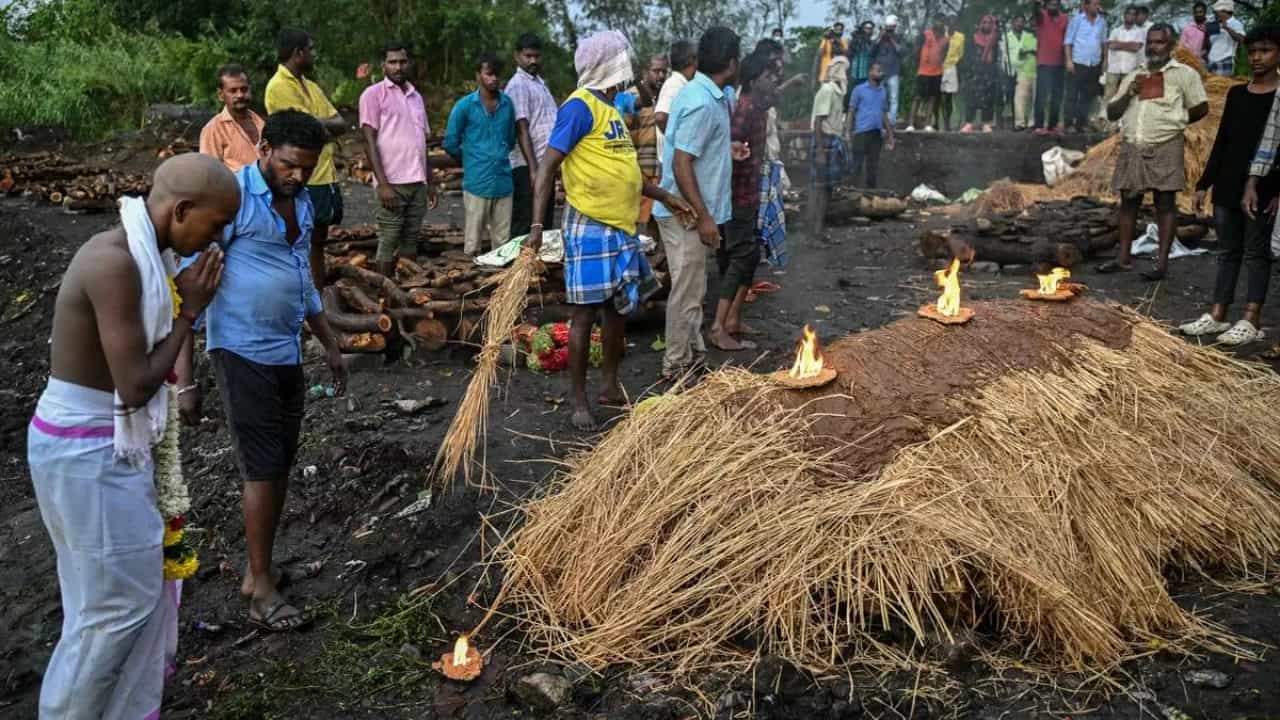 Kallakurichi Hooch Tragedy : കള്ളക്കുറിച്ചി വിഷമദ്യ ദുരന്തത്തിൽ ഒരാൾ കൂടി മരിച്ചു; ഇതോടെ ആകെ മരണം 64 ആയി