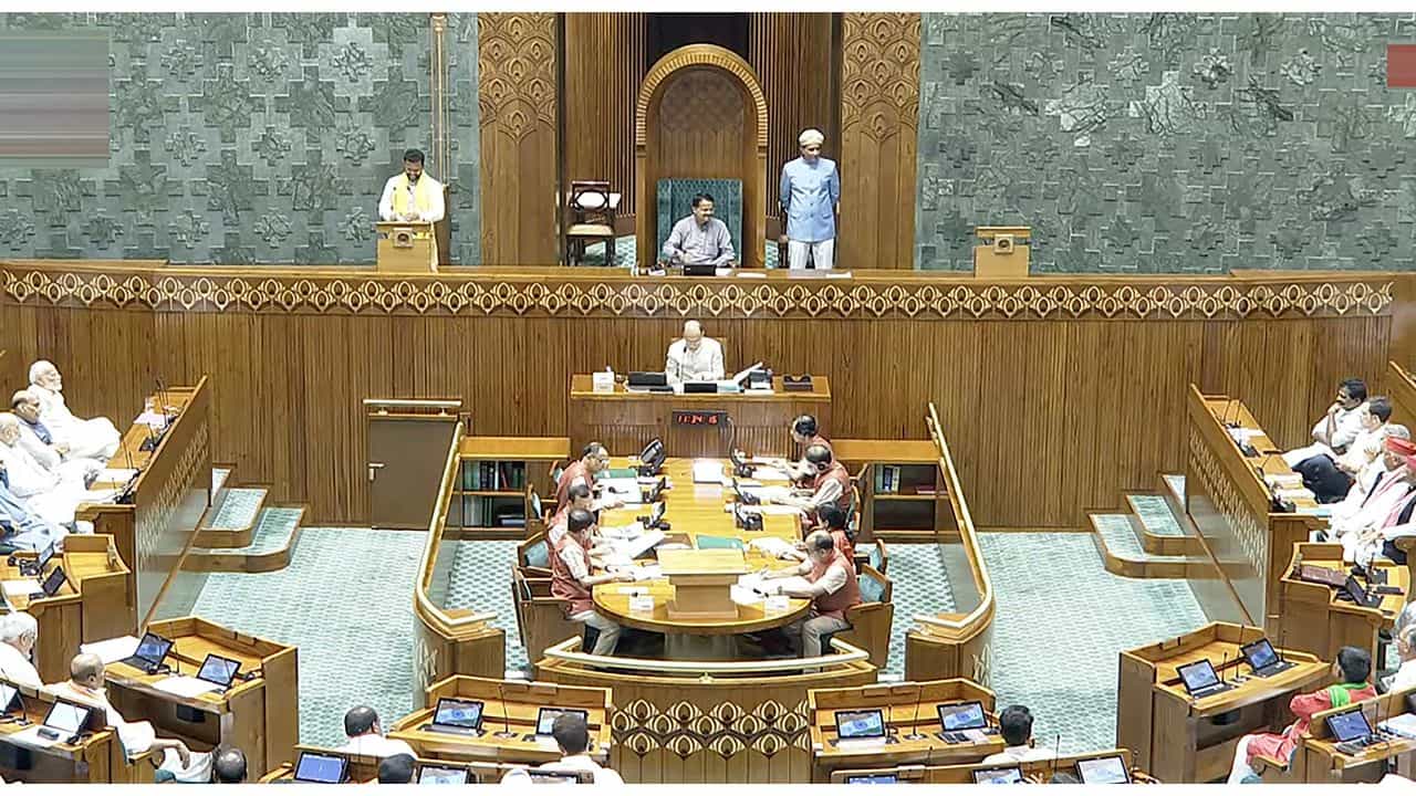 Lok Sabha Speaker Election : ലോക്സഭ സ്പീക്കർ സ്ഥാനത്തേക്ക് തിരഞ്ഞെടുപ്പ് നടക്കുന്നത് ഇതാദ്യമല്ല; ഇതിന് മുമ്പ് മത്സരം നടന്നത് എപ്പോൾ?
