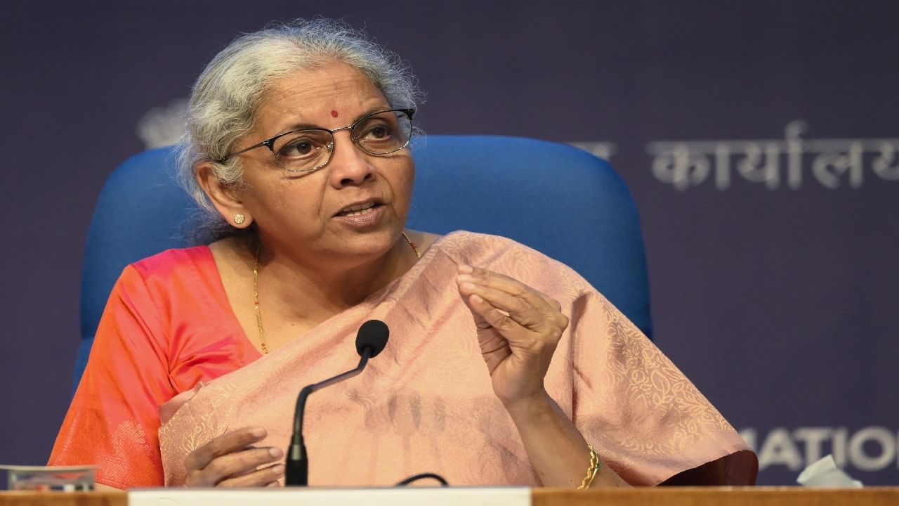 പ്രധാന് മന്ത്രി കിസാന് സമ്മാന് നിധിയുടെ പ്രയോജനം ഏകദേശം 3 കോടി സ്ത്രീകള്ക്കും ലഭിക്കുമെന്നാണ് സൂചന.