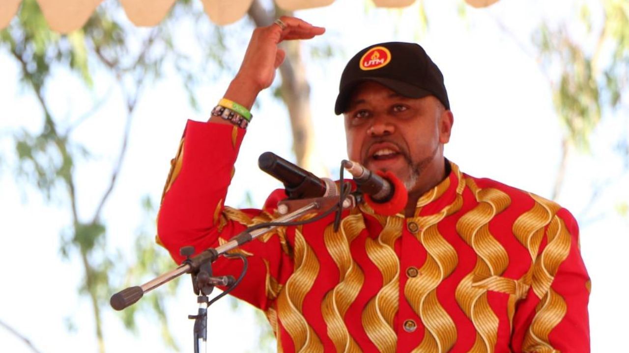 Malawi Vice President Death : മാലവി വൈസ് പ്രസിഡൻ്റ് വിമാനപകടത്തിൽ കൊല്ലപ്പെട്ടു Malawi Vice President Death : മാലവി വൈസ് പ്രസിഡൻ്റ് വിമാനപകടത്തിൽ കൊല്ലപ്പെട്ടു