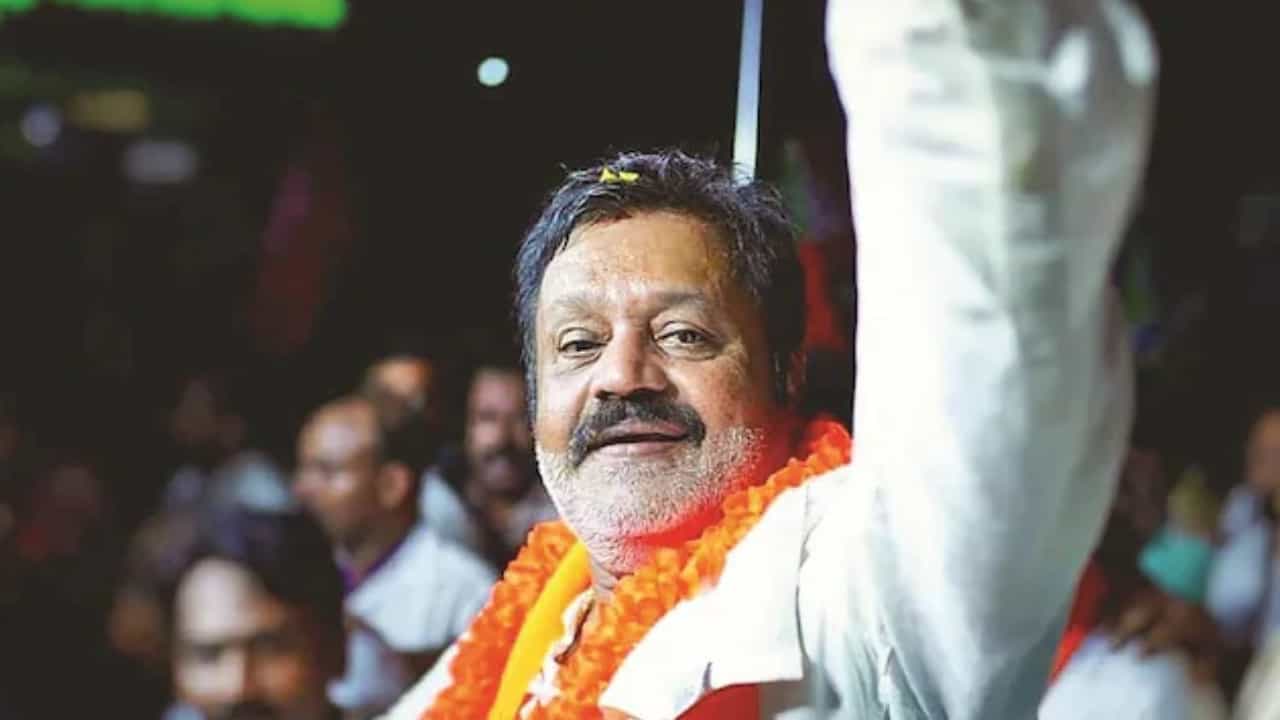 Happy Birthday Suresh Gopi : വെള്ളിത്തിരയിലെ തീപ്പൊരി പൊതുവിടത്തിലെത്തിച്ച രാഷ്ട്രീയക്കാരൻ; സുരേഷ് ഗോപിക്ക് ഇന്ന് പിറന്നാൾ Happy Birthday Suresh Gopi : വെള്ളിത്തിരയിലെ തീപ്പൊരി പൊതുവിടത്തിലെത്തിച്ച രാഷ്ട്രീയക്കാരൻ; സുരേഷ് ഗോപിക്ക് ഇന്ന് പിറന്നാൾ