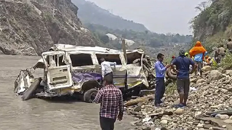 Rudraprayag Accident: രുദ്രപ്രയാ​ഗിൽ തീർത്ഥാടകരുടെ വാഹനം കൊക്കയിലേക്ക് മറിഞ്ഞു; 10 പേർ മരിച്ചു