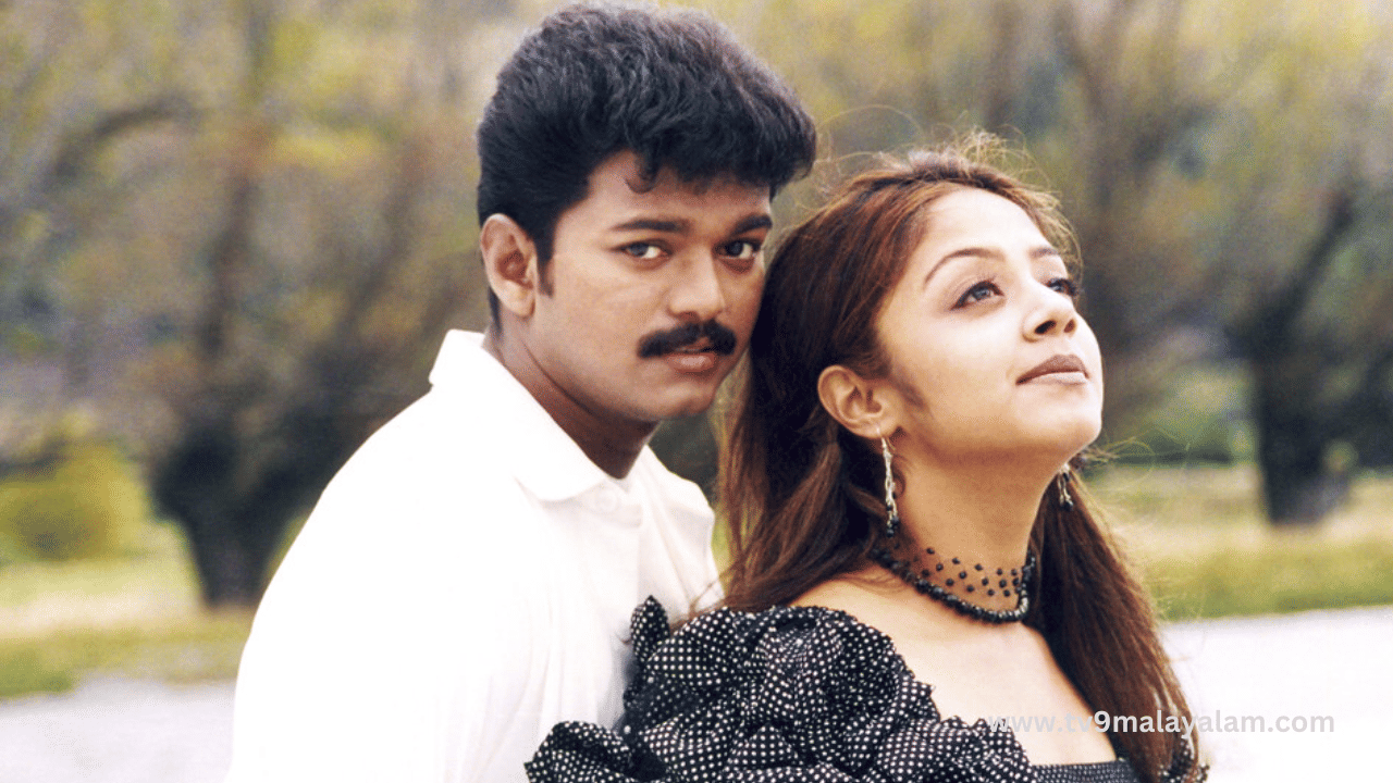 പിന്നീടങ്ങോട്ട് ഒരു റൊമാൻ്റിക്ക് ഹീറോ എന്ന പരിവേഷത്തോടുകൂടി വിജയുടെ കരിയർ വളർന്നു. മിൻസാര കണ്ണാ, ഖുഷി, പ്രിയമാനവളെ തുടങ്ങിയ ചിത്രങ്ങളാണ് റെമാന്റിക് ഹീറോ എന്ന ലേബൽ വിജയിക്ക് നൽകിയത്. ഒരൽപം തമാശയും പ്രണയവും എല്ലാ നിറഞ്ഞ വിജയിയുടെ ഷാജഹാൻ സിനിമ കൂടി ഇറങ്ങിയതോടെ ആരാധകരുടെ മനം കവർന്ന നായകനായി വിജയ് മാറി.