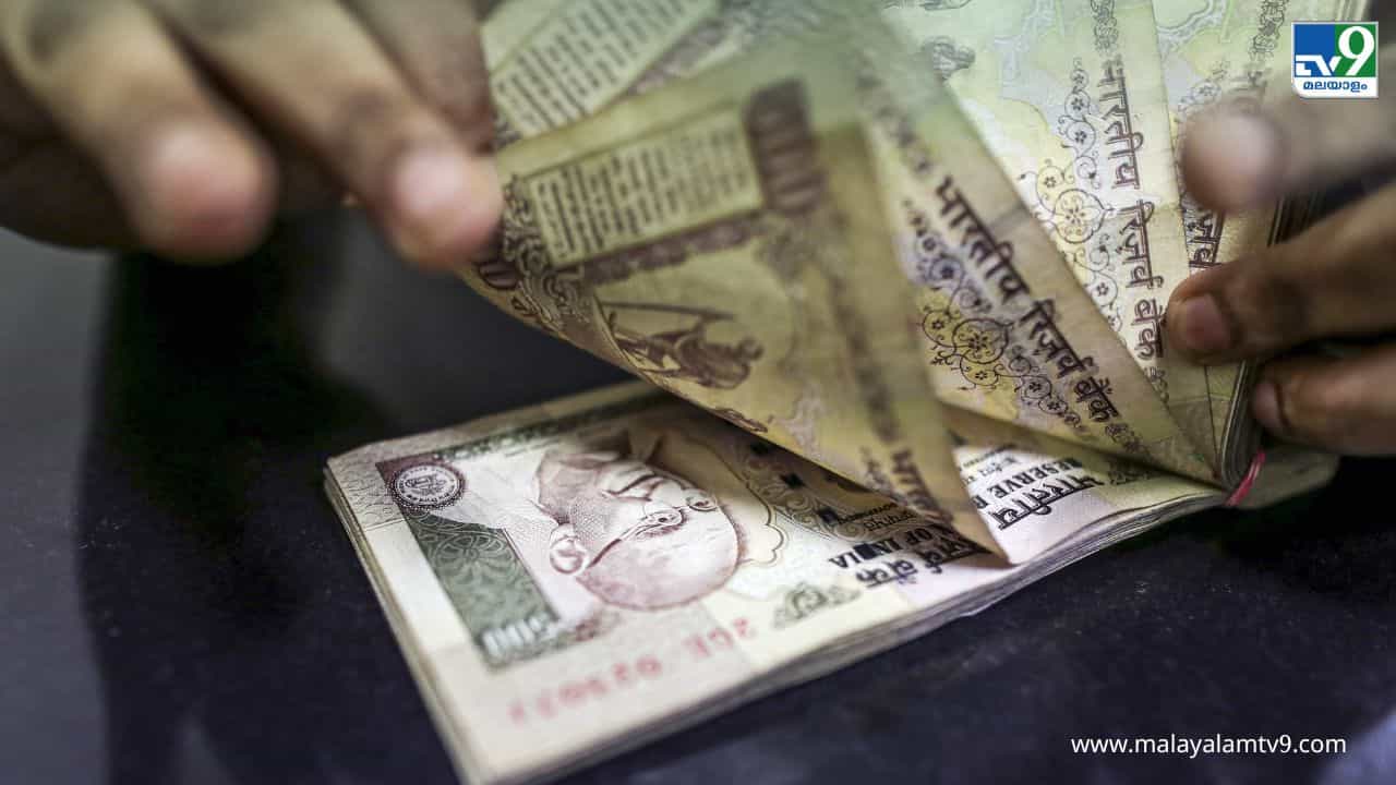 Pension Mustering: മസ്റ്ററിങ് ഇല്ലാതെ 1600 രൂപ പെൻഷൻ കിട്ടില്ലേ? വാർഷിക മസ്റ്ററിങ്ങിൽ അറിഞ്ഞിരിക്കാൻ ചിലത്