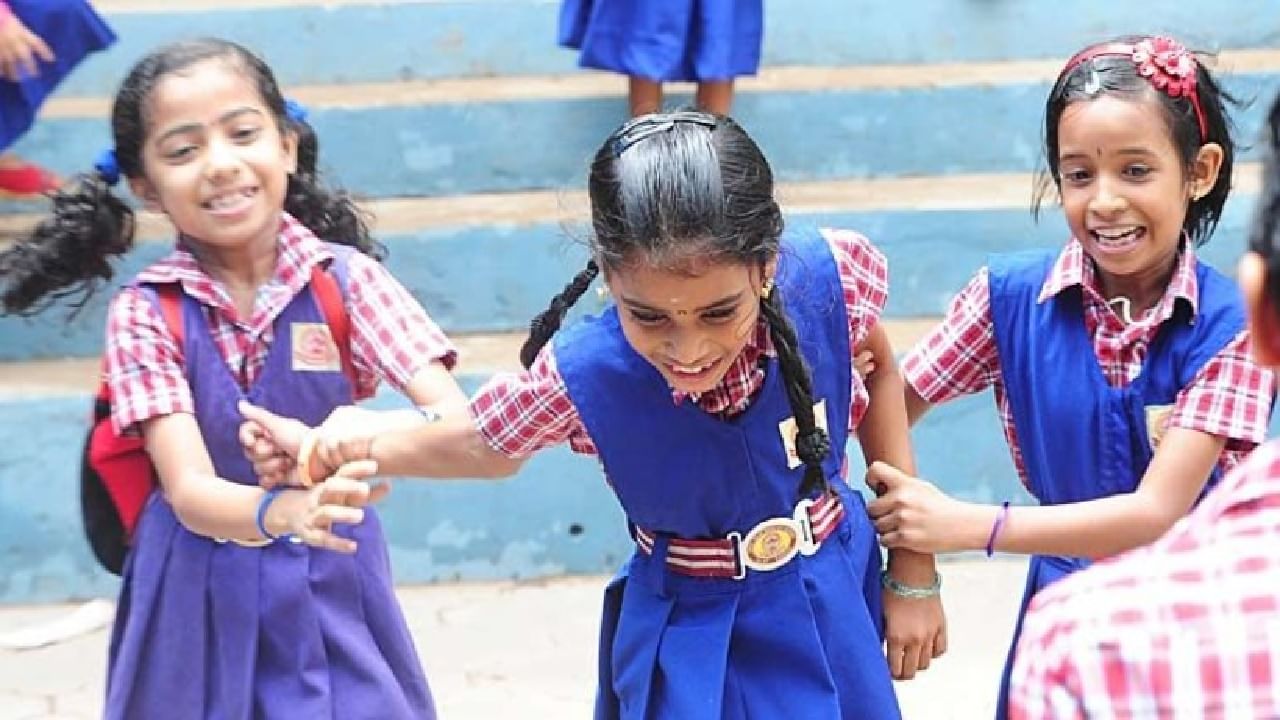 Kerala School Reopening: പഠിച്ച് കേറി വാ മക്കളെ! സംസ്ഥാനത്തെ സ്‌കൂളുകള്‍ ഇന്ന് തുറക്കും