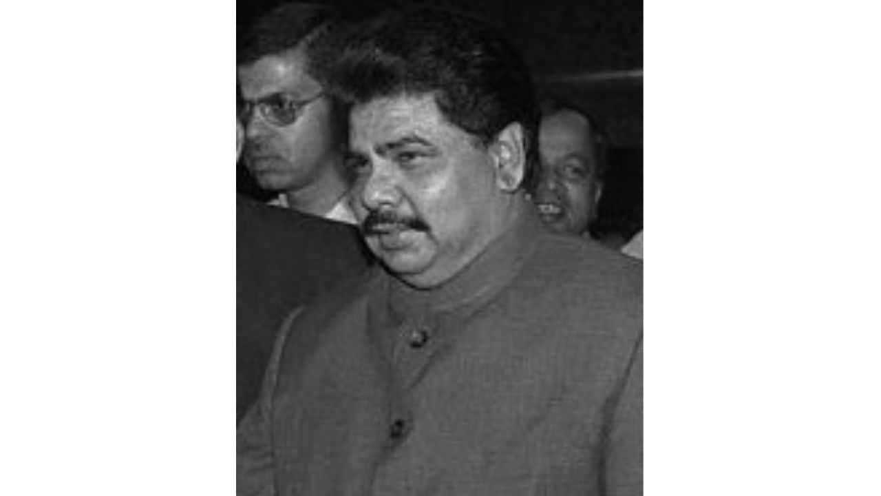 ജിഎംസി ബാലയോഗി: ബാലയോഗി 12-ാം ലോക്സഭയുടെ സ്പീക്കറായി തിരഞ്ഞെടുക്കപ്പെട്ട അദ്ദേഹം 19 മാസം ആ സ്ഥാനത്ത് തുടർന്നു. 1999 ഒക്ടോബർ 22-ന് 13-ാം ലോക്സഭയുടെ സ്പീക്കറായും അദ്ദേഹത്തെത്തന്നെ തിരഞ്ഞെടുത്തു. 2002 മാർച്ച് 3-ന് ഹെലികോപ്റ്റർ അപകടത്തിൽ മരിക്കുന്നതുവരെ ആ സ്ഥാനത്ത് അദ്ദേഹം തുടർന്നു.