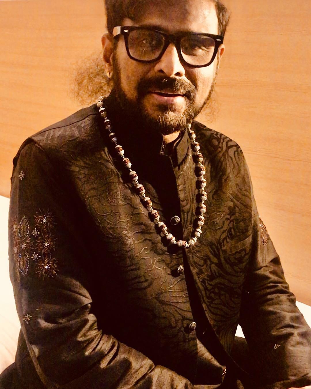 2015ൽ എന്ന് നിൻ്റെ മൊയ്തീൻ, ഇടവപാതി എന്ന സിനിമകളുടെ ഗാനങ്ങൾക്ക് മികച്ച സംഗീത സംവിധായകനുള്ള ചലച്ചിത്ര പുരസ്കാരം നേടി. 2014ൽ അപ്സരസ്, സൂര്യകാന്ത് എന്ന തമിഴ്, സംസ്കൃത ചിത്രങ്ങൾക്കാണ് മലയാളത്തിന് പുറമെ രമേഷ് നാരായൺ സംഗീതം നൽകിട്ടുള്ളത്.  (Image Courtesy : Instagram)