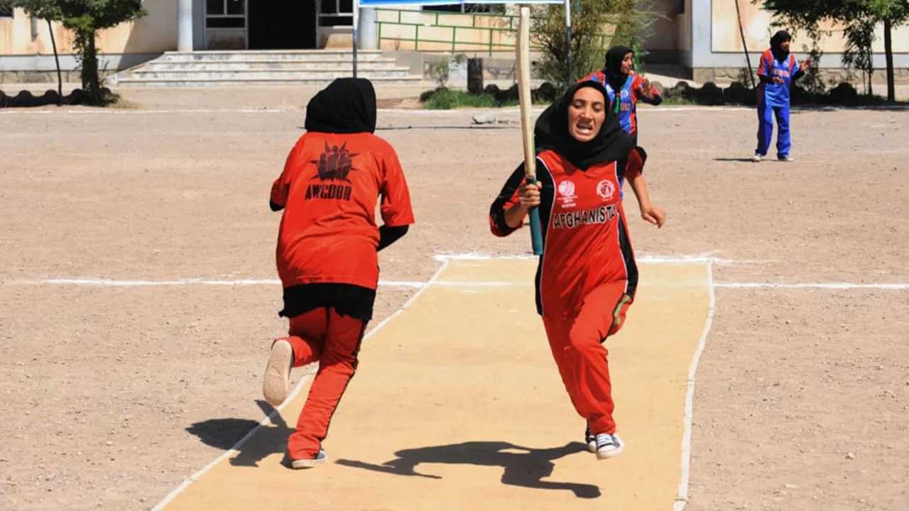 Afghanistan Women Cricket : ഓസ്ട്രേലിയയിൽ അഭയാർത്ഥി ടീം രൂപീകരിക്കാൻ സഹായിക്കണം; ഐസിസിയോട് അഭ്യർത്ഥിച്ച് അഫ്ഗാനിസ്ഥാൻ്റെ വനിതാ ക്രിക്കറ്റർമാർ