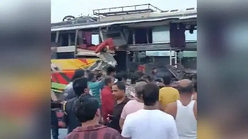 Unnao Accident : ലഖ്‌നൗ-ആഗ്ര എക്‌സ്പ്രസ് വേയിൽ അപകടം: 18 പേർ മരിച്ചു