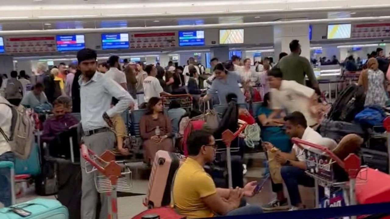 Dubai Airport : ദുബായ് വിമാനത്താവളത്തിലുണ്ടായ തീപിടുത്തം നിയന്ത്രണവിധേയം; ചെക്ക് ഇൻ നടപടികൾ പുനരാരംഭിച്ചു