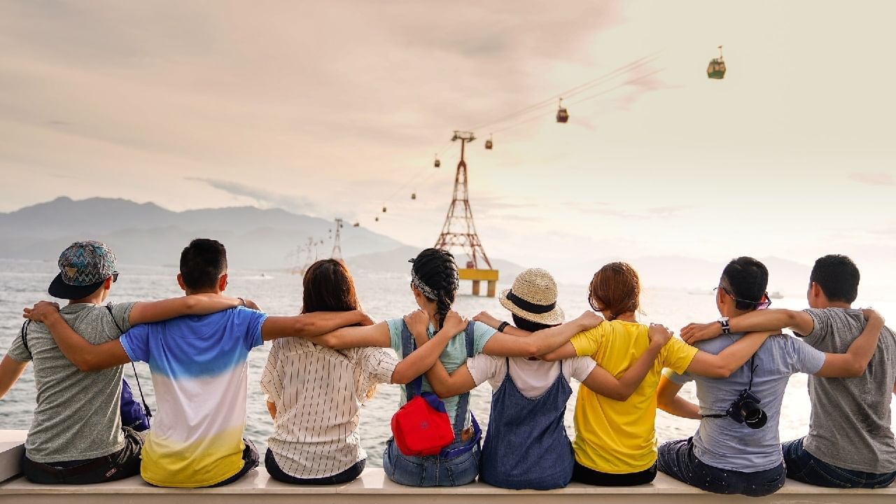International Friendship Day: അന്താരാഷ്ട്ര സൗഹൃദ ദിനം; പഴഞ്ചന് രീതിവേണ്ട, ഇത്തവണ സുഹൃത്തുക്കള്ക്ക് വ്യത്യസ്തമായ ആശംസകള് അയക്കാം International Friendship Day: അന്താരാഷ്ട്ര സൗഹൃദ ദിനം; പഴഞ്ചന് രീതിവേണ്ട, ഇത്തവണ സുഹൃത്തുക്കള്ക്ക് വ്യത്യസ്തമായ ആശംസകള് അയക്കാം