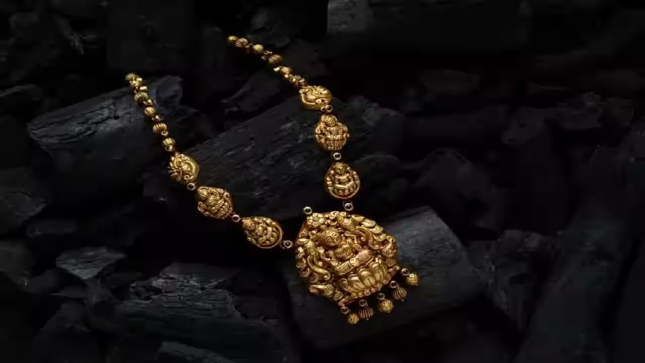 Today Gold Rate: പ്രതീക്ഷയ്ക്ക് വകയുണ്ടോ? സംസ്ഥാനത്ത് സ്വര്ണവില കുറഞ്ഞു Today Gold Rate: പ്രതീക്ഷയ്ക്ക് വകയുണ്ടോ? സംസ്ഥാനത്ത് സ്വര്ണവില കുറഞ്ഞു