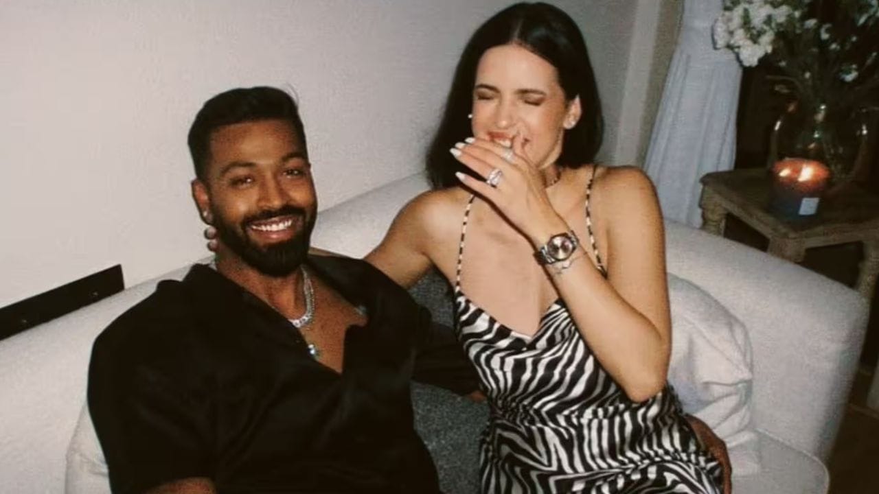 തുടർന്ന് ബോളിവുഡിലും മറ്റ് പരസ്യങ്ങ ഉൾപ്പെടെയുള്ള നിരവധി വേഷങ്ങൾ നടാഷ ചെയ്തിട്ടുണ്ട്. 2014ൽ ബിഗ് ബോസ് റിയാലിറ്റി ഷോയിലും നടാഷ പങ്കെടുത്തിട്ടുണ്ട്. 