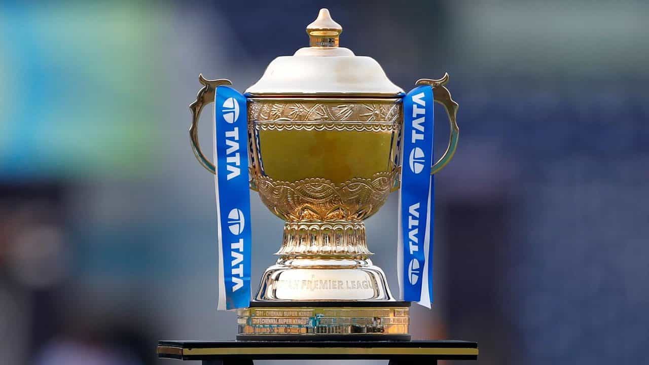 IPL 2025 : നാലിലധികം താരങ്ങളെ നിലനിർത്താൻ അനുവദിക്കണമെന്ന് ഫ്രാഞ്ചൈസികൾ; ബിസിസിഐയുടെ തീരുമാനം ഉടൻ IPL 2025 : നാലിലധികം താരങ്ങളെ നിലനിർത്താൻ അനുവദിക്കണമെന്ന് ഫ്രാഞ്ചൈസികൾ; ബിസിസിഐയുടെ തീരുമാനം ഉടൻ