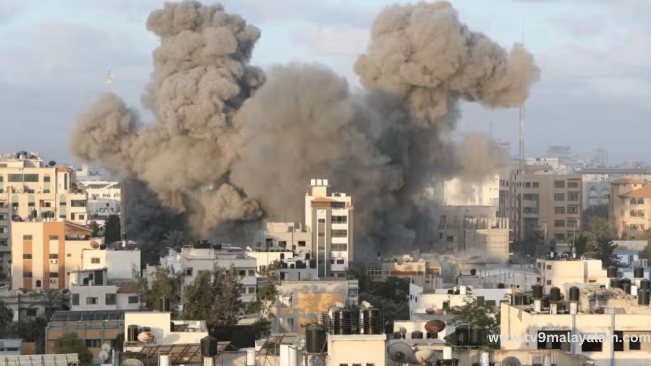 Israel-Hamas war: ഗാസയിൽ അഭയാർത്ഥി ക്യാമ്പിലേക്ക് ഇസ്രയേൽ വ്യോമാക്രമണം; 16 പേർ കൊല്ലപ്പെട്ടതായി റിപ്പോർട്ട് Israel-Hamas war: ഗാസയിൽ അഭയാർത്ഥി ക്യാമ്പിലേക്ക് ഇസ്രയേൽ വ്യോമാക്രമണം; 16 പേർ കൊല്ലപ്പെട്ടതായി റിപ്പോർട്ട്
