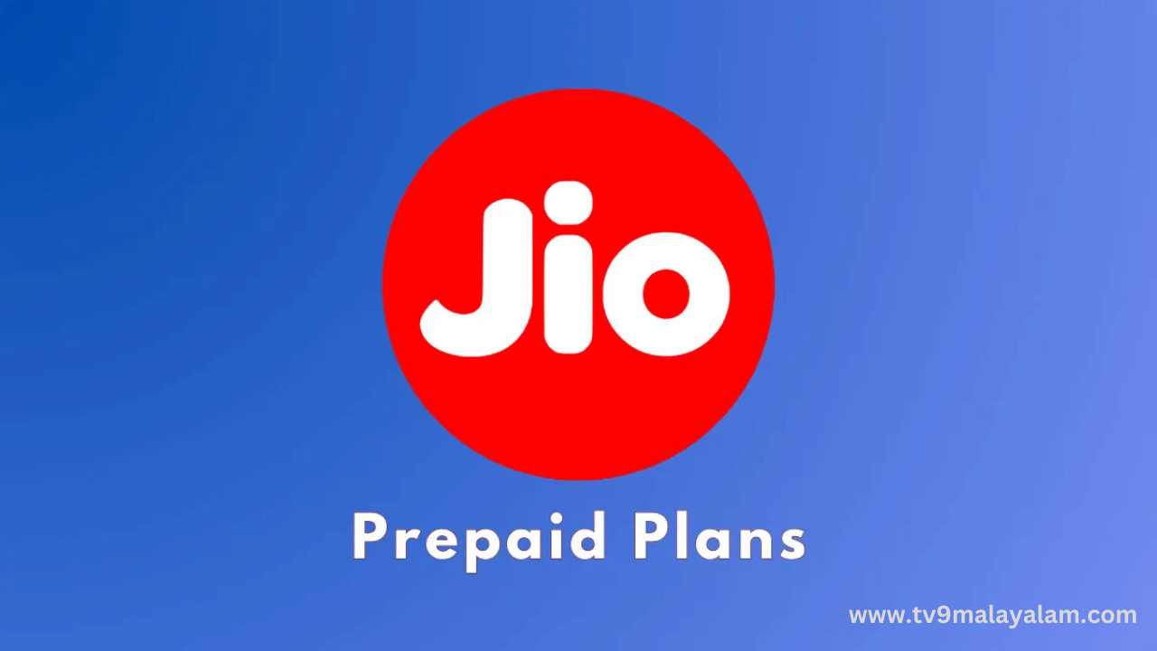 അതേസമയം കൂടുതൽ ദിവസം വാലിഡിറ്റി നൽകിയതിനൊപ്പം പഴയ പ്ലാനിലുണ്ടായിരുന്ന ദൈനംദിന ഡാറ്റ വെട്ടിക്കുറയ്ക്കുകയും ചെയ്തു. നേരത്തെ 3 ജിബി ദിവസേന ഉണ്ടായിരുന്നത് ഇപ്പോൾ 2 ജിബി ആയിട്ടാണ് കുറച്ചത്. വാലിഡിറ്റി കാലാവധിയിൽ നേരത്തെ 252 ജിബി ആകെ ഡാറ്റ ലഭിച്ചിരുന്നിടത്ത് 196 ജിബി ഡാറ്റയാണ് ഇനി മുതൽ ലഭിക്കുക.