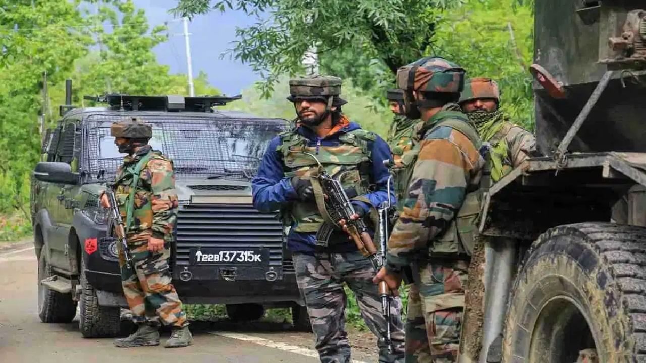 Jammu Kashmir Encounter: ജമ്മു കശ്മീരില്‍ ഏറ്റുമുട്ടല്‍; ഓഫീസറടക്കം നാല് സൈനികര്‍ക്ക് വീരമൃത്യു