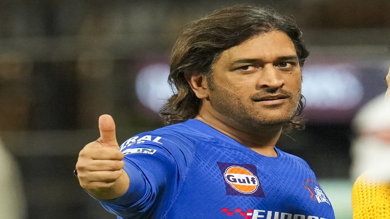 എംഎസ് ധോണി- ധോണിക്ക് ബൈക്കുകളോട് ഒരു പ്രത്യേക ഇഷ്ടമുണ്ട്. അതോടൊപ്പം ധോണിക്ക് സ്വന്തമായി ഒരു വിമാനവുമുണ്ട്.
PTI Image