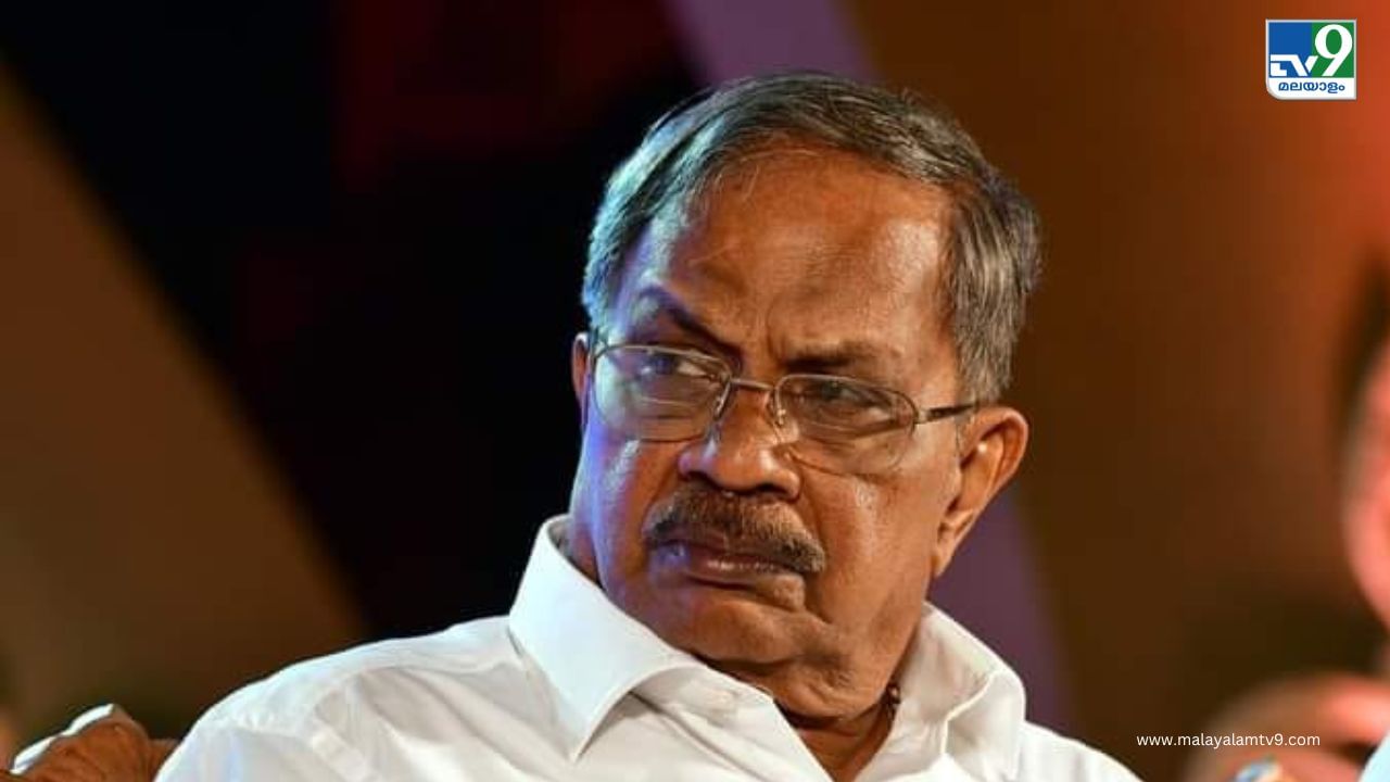 MT Vasudevan Nair : എംടി വാസുദേവൻനായർ ആശുപത്രിയിൽ, ആരോഗ്യ പ്രശ്നങ്ങൾ MT Vasudevan Nair : എംടി വാസുദേവൻനായർ ആശുപത്രിയിൽ, ആരോഗ്യ പ്രശ്നങ്ങൾ