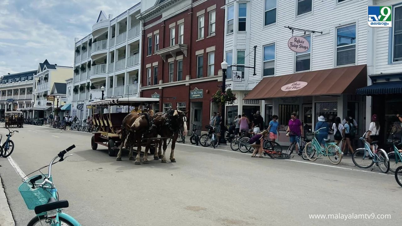 Mackinac Island: കുതിരവണ്ടിയോ സൈക്കിളോ മാത്രം,  ഇക്കാലത്തും മോട്ടോർ വാഹനങ്ങൾ പാടില്ലാത്തൊരിടം