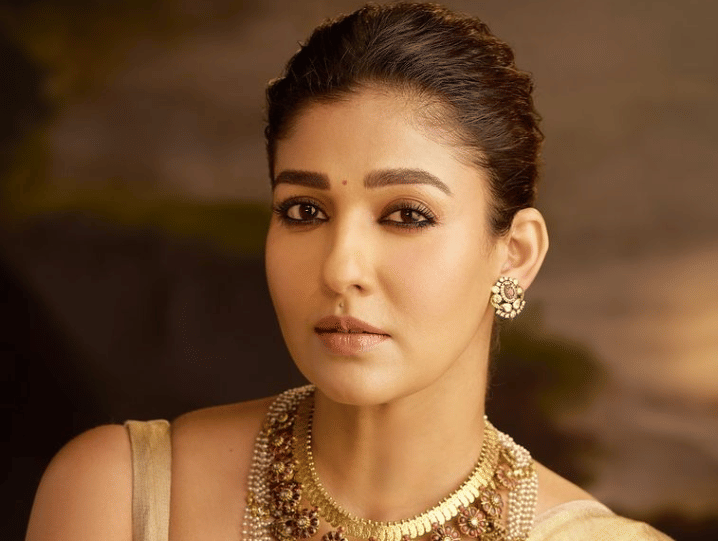 നയൻതാരയാണ് ഈ പട്ടികയിൽ ഇടംപിടിച്ച ഒരേയൊരു ദക്ഷിണേന്ത്യൻ നടി. 200 കോടിയാണ് നയൻതാരയുടെ ആസ്തി. 