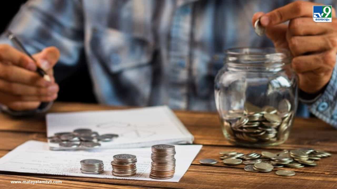 National Pension System: ഭാര്യയുടെ അക്കൗണ്ടിൽ മാസം 5000 ഇടാം, കാലാവധി പൂർത്തിയാകുമ്പോൾ 1 കോടിക്ക് മുകളിൽ National Pension System: ഭാര്യയുടെ അക്കൗണ്ടിൽ മാസം 5000 ഇടാം, കാലാവധി പൂർത്തിയാകുമ്പോൾ 1 കോടിക്ക് മുകളിൽ